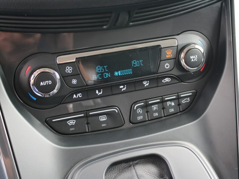 Ford Kuga Panorama SONY G.Fotele Automat II (2012-)