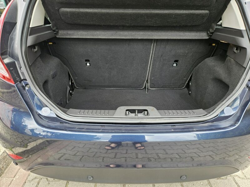 Ford Fiesta Podgrzewane fotele / Klimatyzacja / Czujniki parkowania Mk7 (2008-)