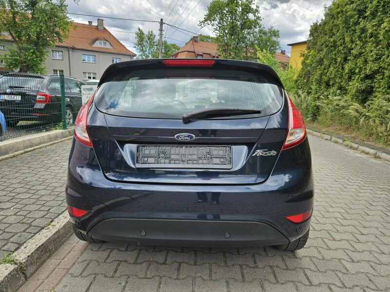Ford Fiesta Podgrzewane fotele / Klimatyzacja / Czujniki parkowania Mk7 (2008-)