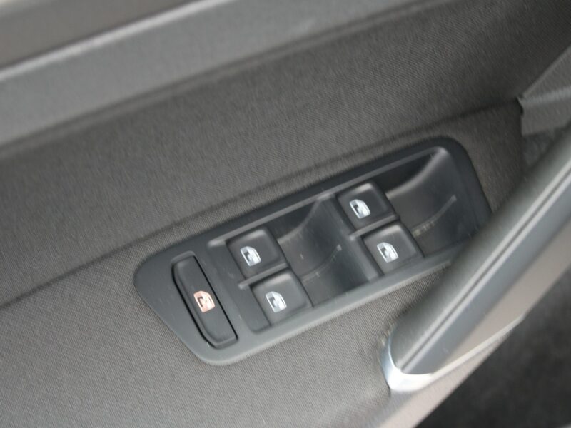 Volkswagen Golf Comfortline App Connect Gwarancja Auto-Hold VII (2012-)