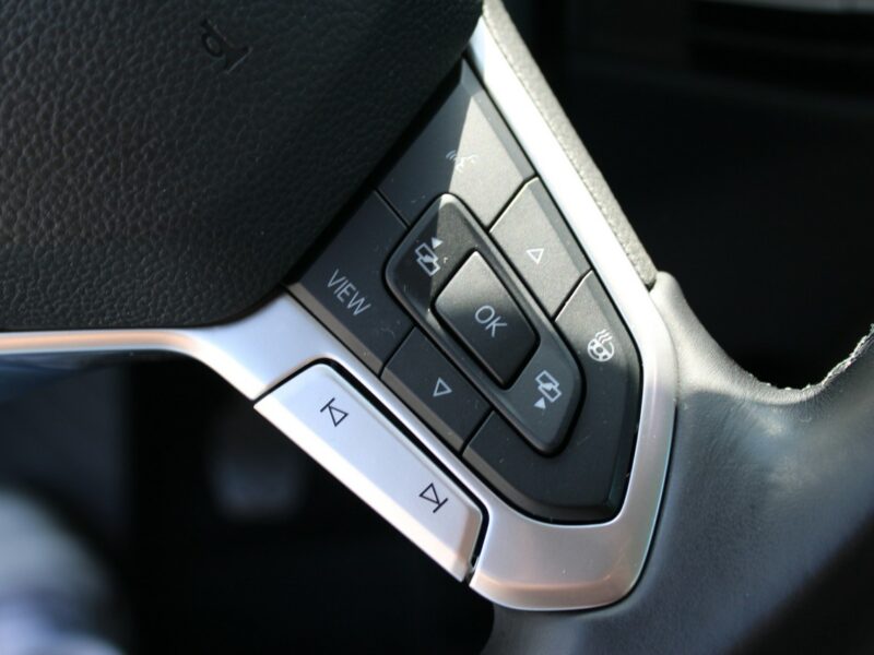 Volkswagen Golf LIFE Asystent Salon Polska Gwarancja VIII (2020-)