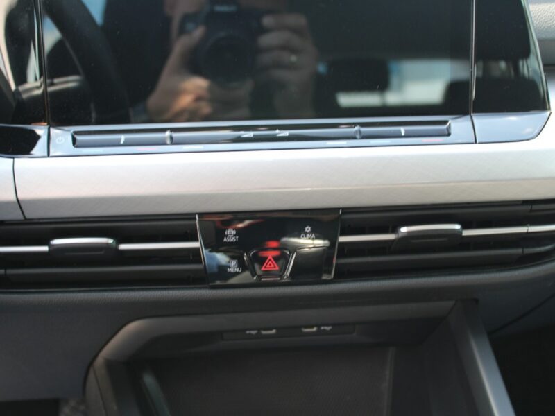 Volkswagen Golf LIFE Asystent Salon Polska Gwarancja VIII (2020-)