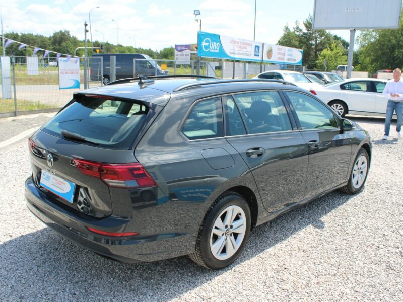 Volkswagen Golf LIFE Asystent Salon Polska Gwarancja VIII (2020-)