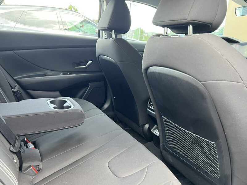 Hyundai Elantra 1.6MPI 123KM CVT Smart + Design Salon PL Gwarancja 2029 FV23% VII (2021-)