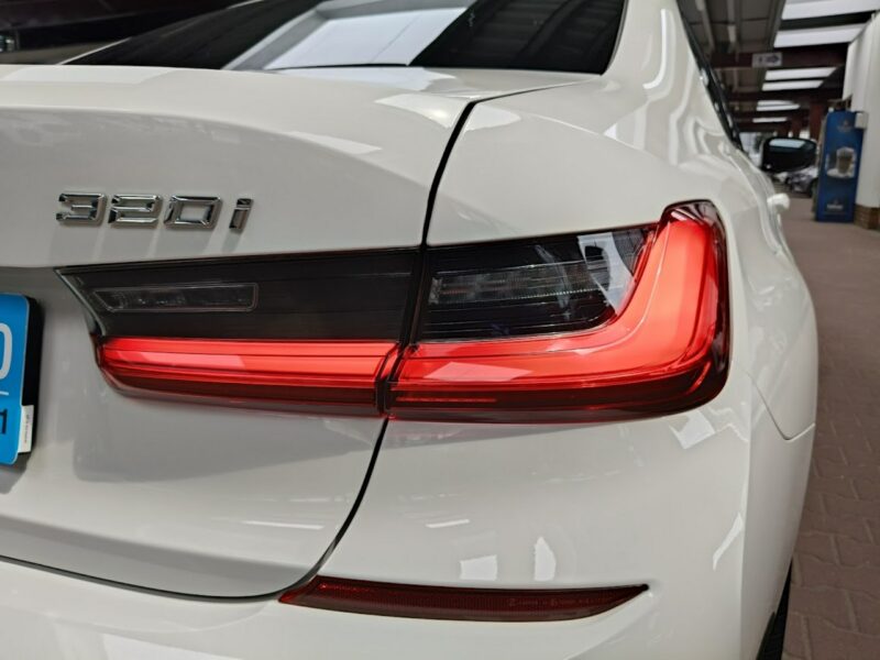 BMW 320 2.0 184KM xDrive M-Sport, Automat, Navi, Parktronik, Ambiente, FV23% G20 (2019-)