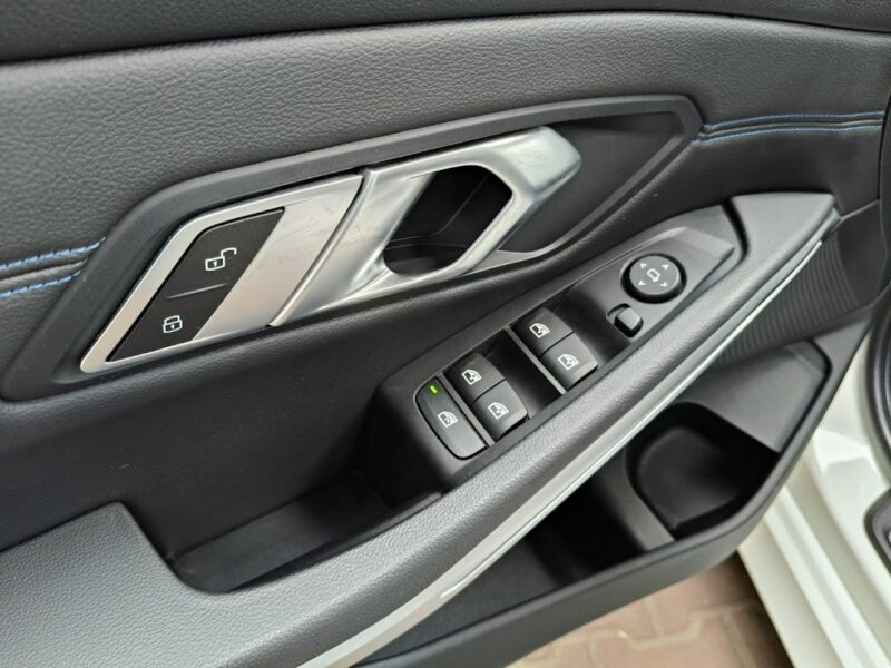 BMW 320 2.0 184KM xDrive M-Sport, Automat, Navi, Parktronik, Ambiente, FV23% G20 (2019-)
