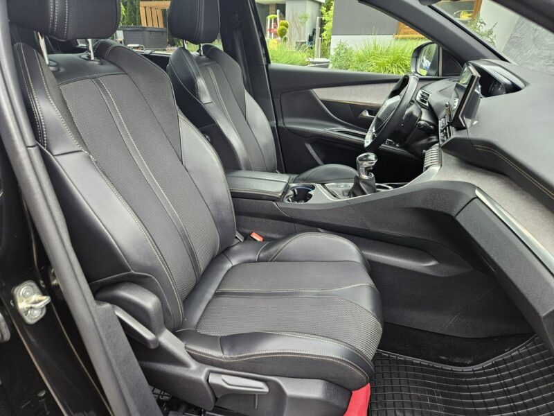 Peugeot 5008 1.2 PureTech GT 130 KM Panorama / I-właściciel / Serwisowany II (2017-)