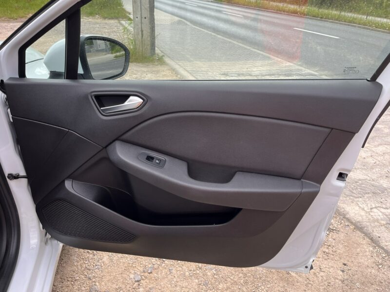 Renault Clio 1.5 Zarejestrowany Klima NAvi Tempomat 6biegów Tryb Eco Stan BDB Bezwy V (2019-)