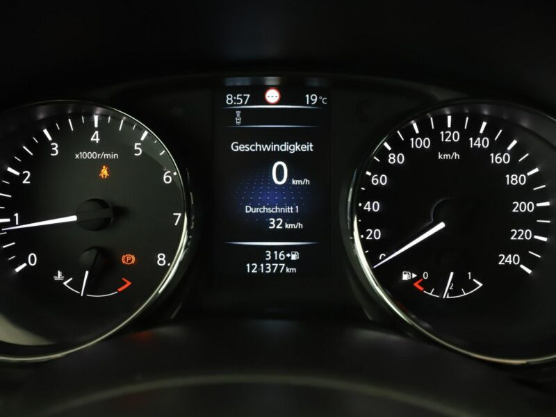 Nissan Qashqai nai kamera i czujniki parkowania grzane fotele klima auto II (2013-2021)