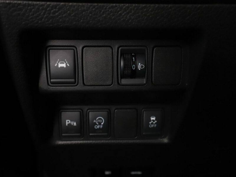 Nissan Qashqai nai kamera i czujniki parkowania grzane fotele klima auto II (2013-2021)