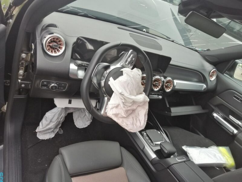 Mercedes EQB