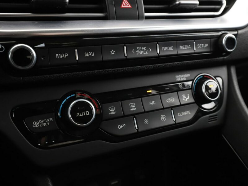 Kia Niro FV23% Plug-in Hybrid Navi Klimatyzacja Kamera cofania Bluetooth