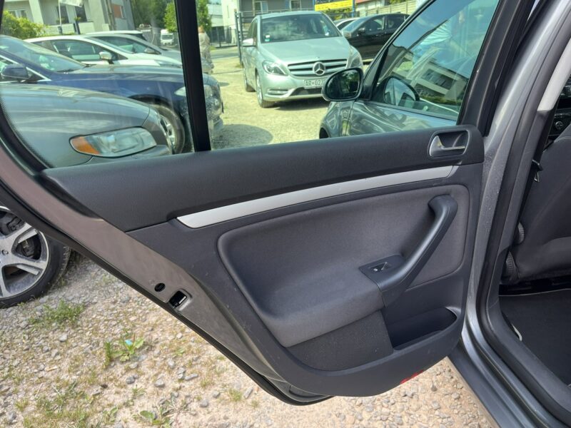 Volkswagen Golf 1.4 Climatronic Grzane Fotele ABS EL szyby Bez Rdzy Stan BDB Bezwypad V (2003-2008)