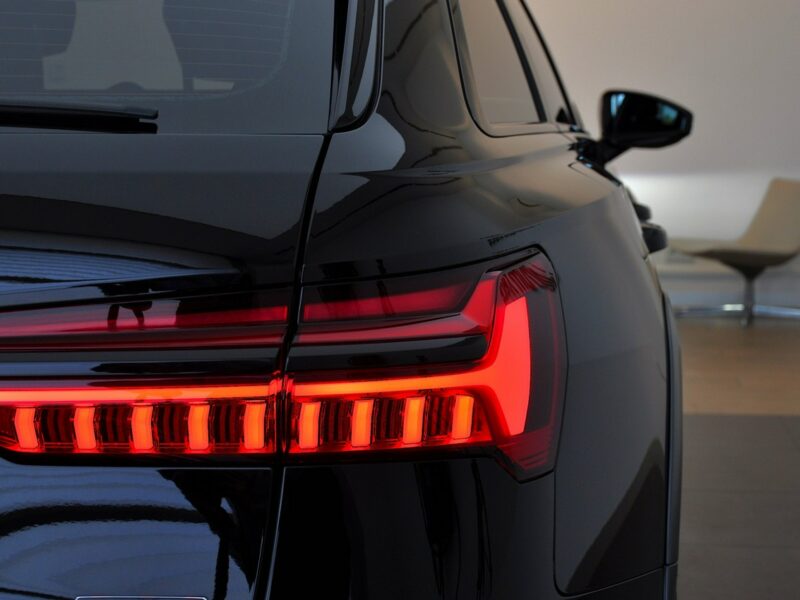 Audi A6 Allroad 45 TDI V6 Quattro B&O MatrixLed Kamera360 Tempomat Nav Alcantara Black C8 (2019-)