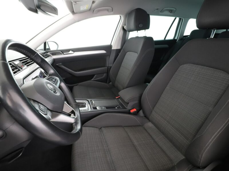 Volkswagen Passat GRATIS! Pakiet Serwisowy o wartości 1200 zł! B8 (2014-2023)