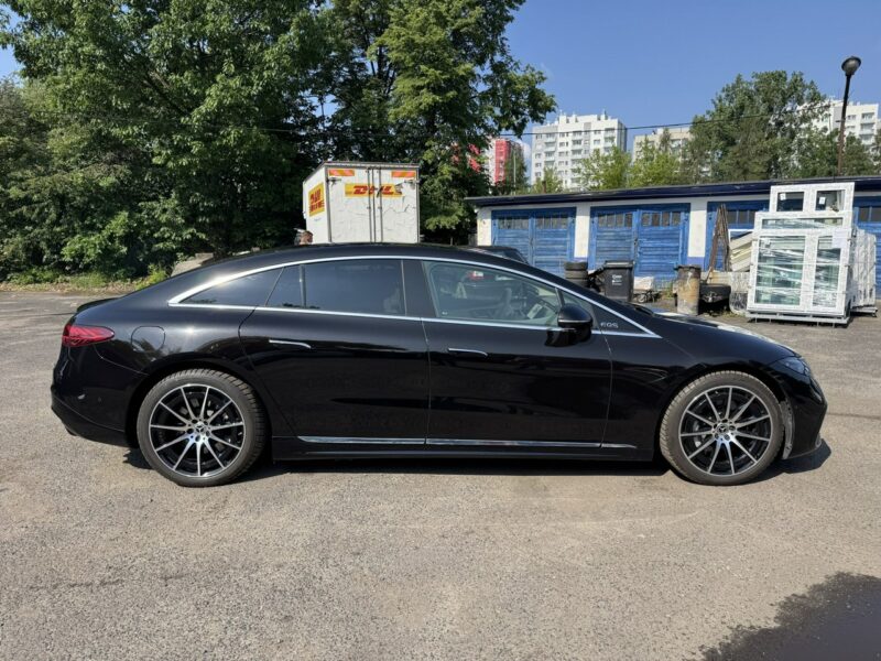 Mercedes EQS