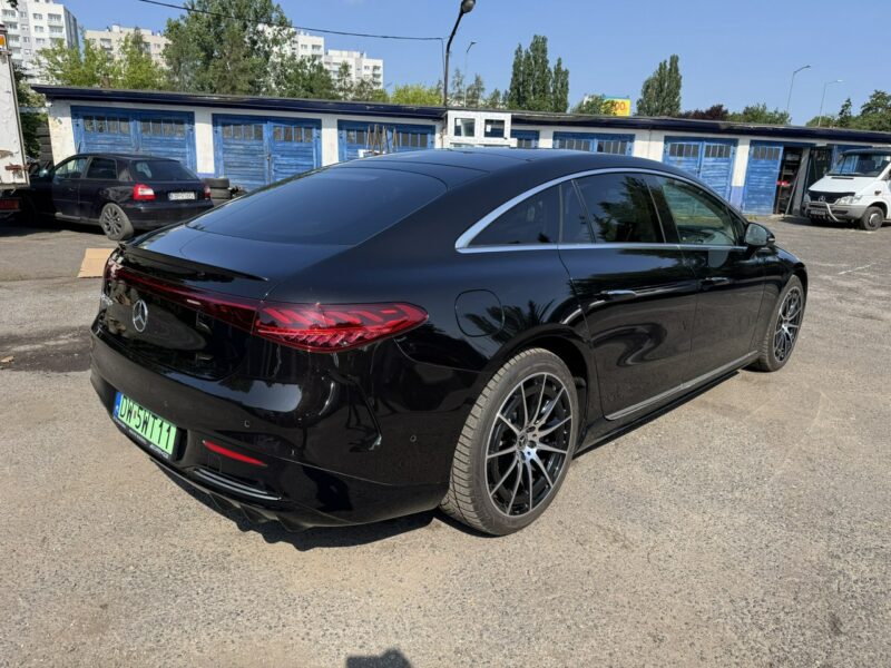 Mercedes EQS