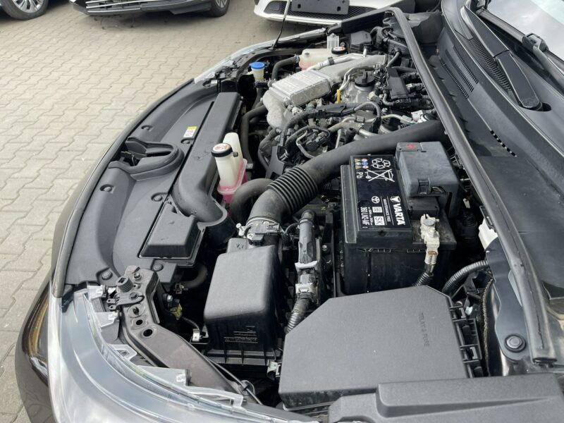 Toyota Corolla Style E21 (2019-)