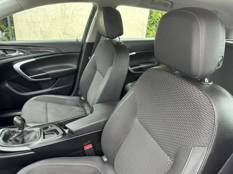 Opel Insignia Moc 170, nawigacja, czujniki przód i tył, bluetooth, światła dzienne A (2008-2017)