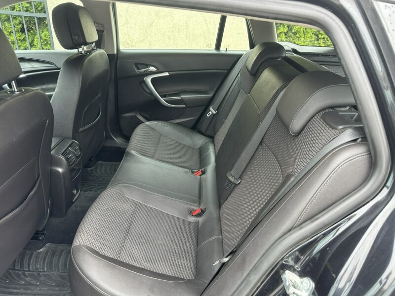 Opel Insignia Moc 170, nawigacja, czujniki przód i tył, bluetooth, światła dzienne A (2008-2017)