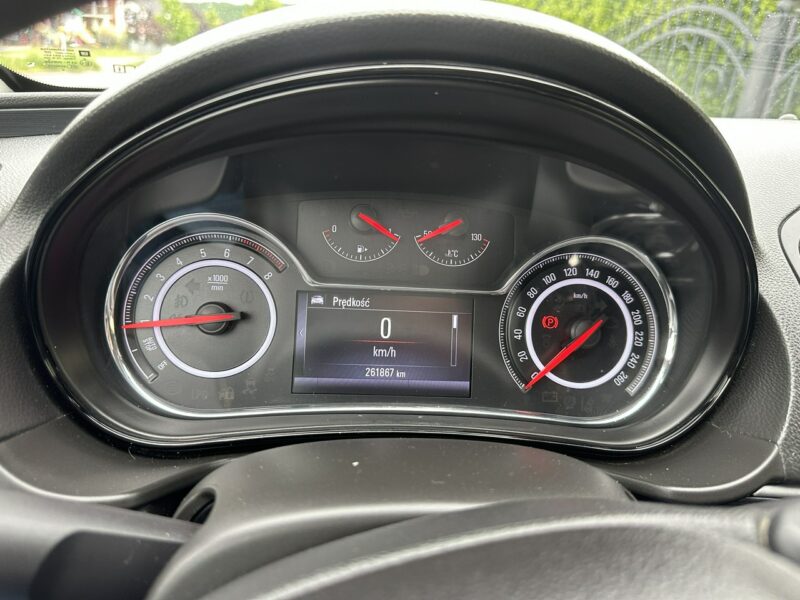 Opel Insignia Moc 170, nawigacja, czujniki przód i tył, bluetooth, światła dzienne A (2008-2017)