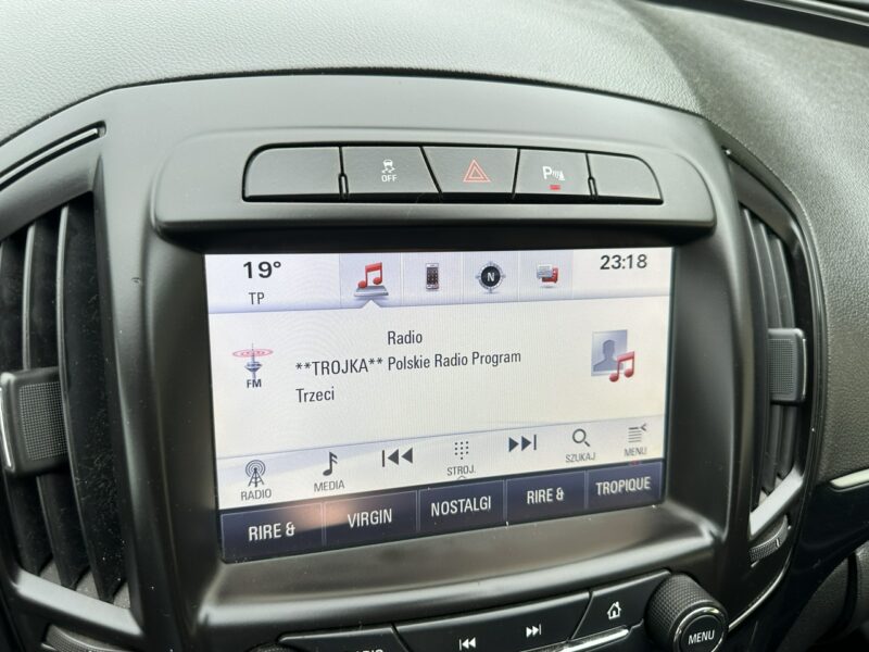 Opel Insignia Moc 170, nawigacja, czujniki przód i tył, bluetooth, światła dzienne A (2008-2017)