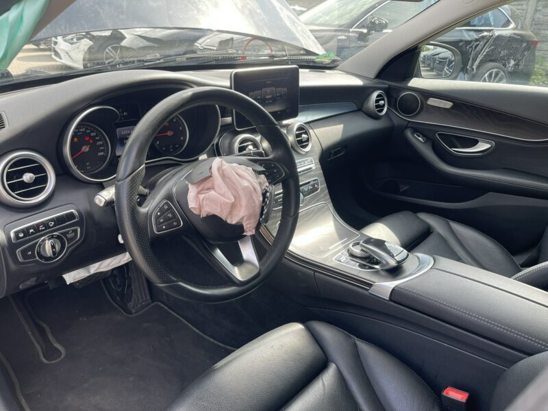 Mercedes C 250 4Matic Avantgarde Kamery 360 panorama W205 (2014-2021)