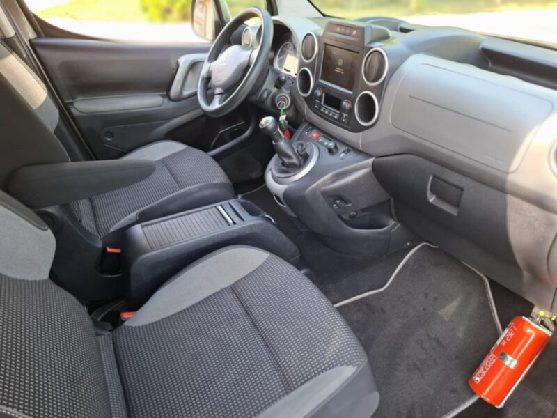 Peugeot Partner Peugeot Partner Tepee 1.2 Outdoor - Benzyna - Ręczna - 110 hp - II (2008-)