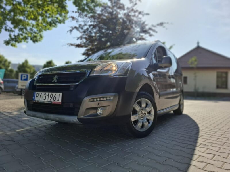 Peugeot Partner Peugeot Partner Tepee 1.2 Outdoor - Benzyna - Ręczna - 110 hp - II (2008-)