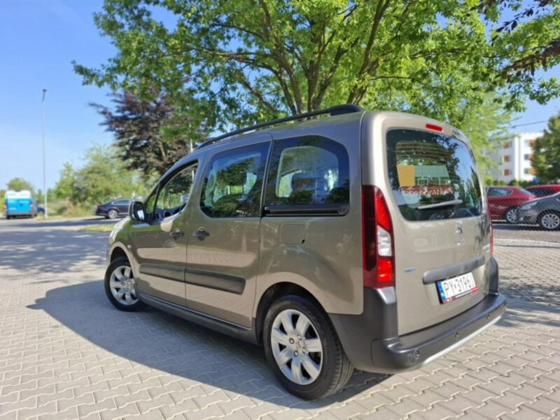 Peugeot Partner Peugeot Partner Tepee 1.2 Outdoor - Benzyna - Ręczna - 110 hp - II (2008-)