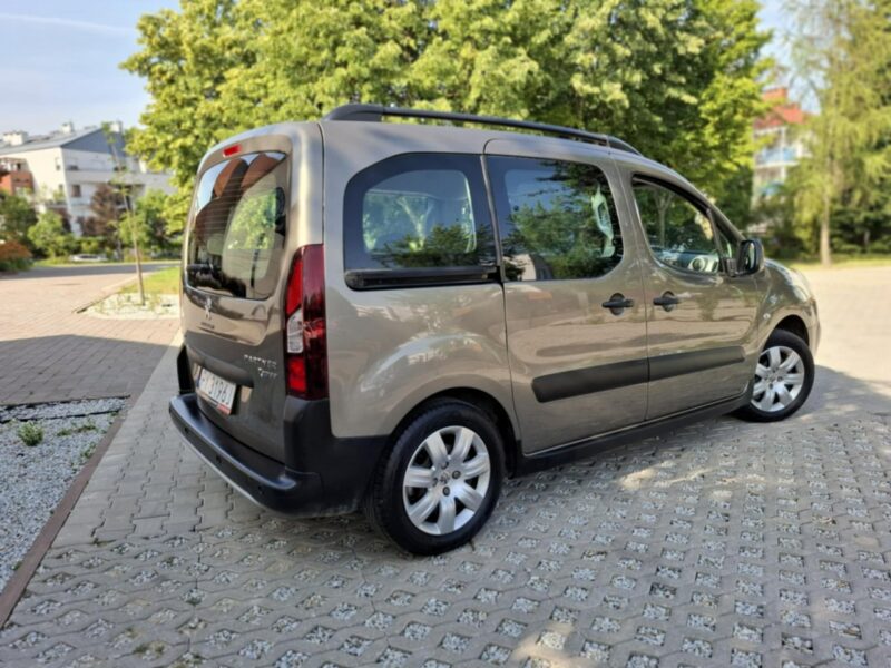 Peugeot Partner Peugeot Partner Tepee 1.2 Outdoor - Benzyna - Ręczna - 110 hp - II (2008-)