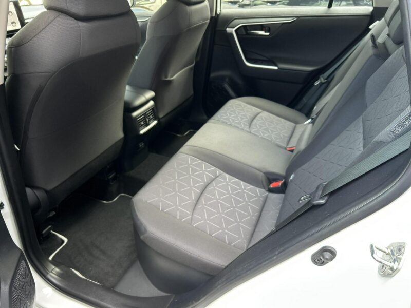 Toyota RAV-4 2.5 HSD 222KM 4x4 COMFORT , salon Polska, gwarancja, FV23% V (2018)