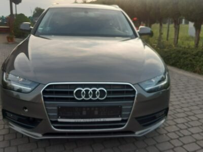 Audi A4 Audi A4 2.0 TFSI E85 Ambiente B8 (2007-2015)