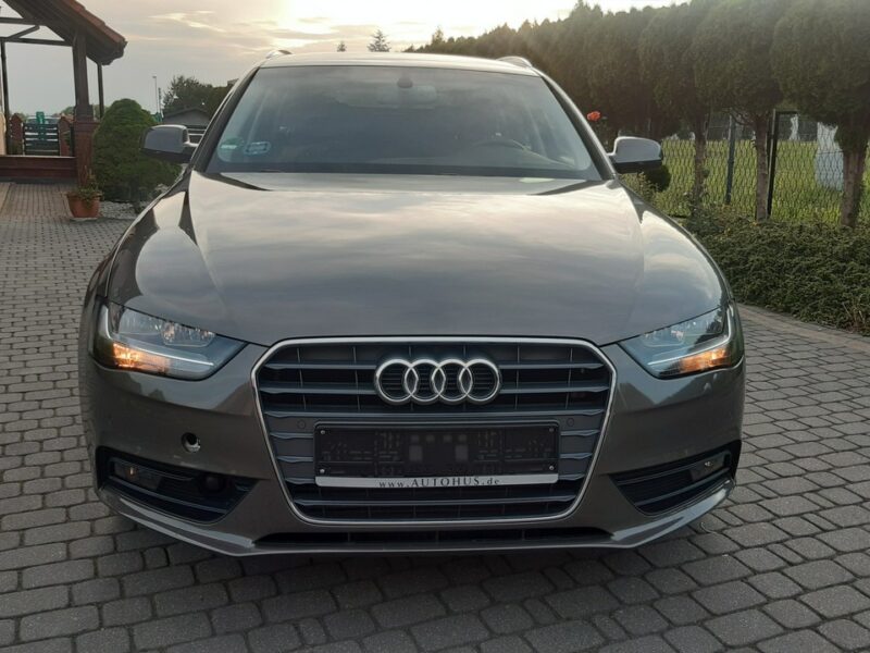 Audi A4 Audi A4 2.0 TFSI E85 Ambiente B8 (2007-2015)