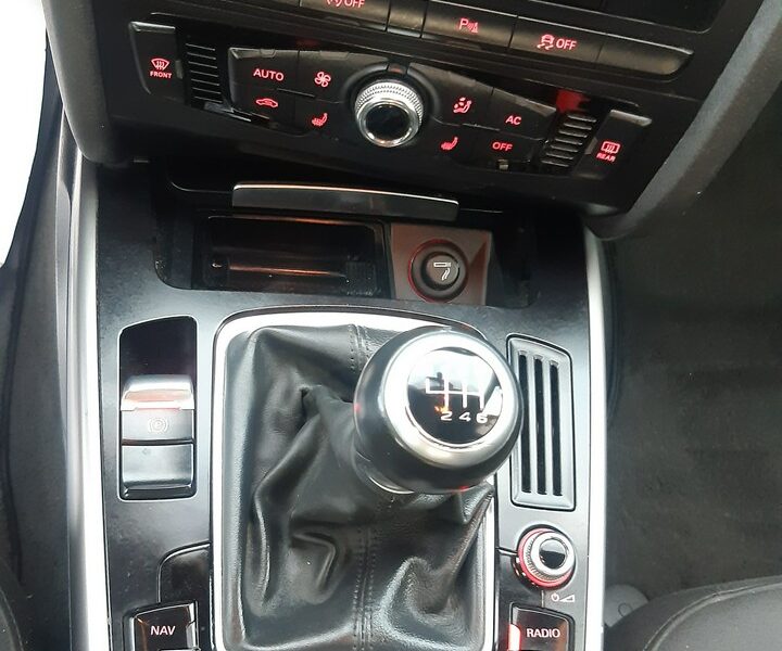 Audi A4 Audi A4 2.0 TFSI E85 Ambiente B8 (2007-2015)