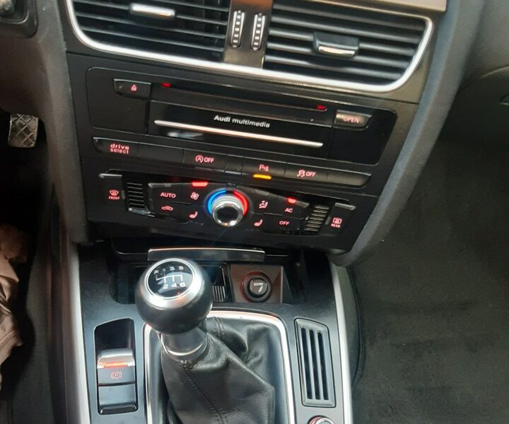Audi A4 Audi A4 2.0 TFSI E85 Ambiente B8 (2007-2015)