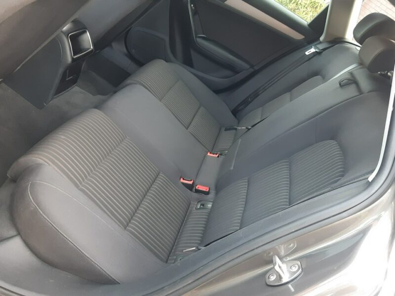 Audi A4 Audi A4 2.0 TFSI E85 Ambiente B8 (2007-2015)