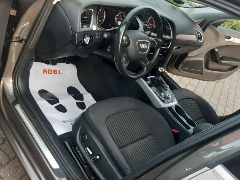 Audi A4 Audi A4 2.0 TFSI E85 Ambiente B8 (2007-2015)
