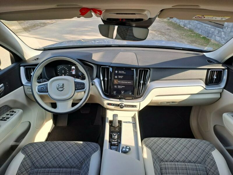 Volvo XC 60 B4 D AWD Mild Hybrid Polski Salon II (2017-)
