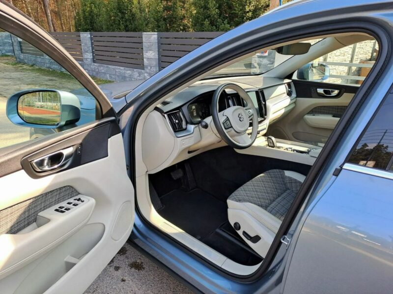 Volvo XC 60 B4 D AWD Mild Hybrid Polski Salon II (2017-)