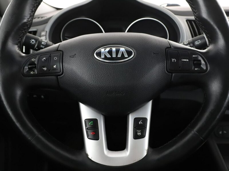Kia Sportage Spirit automat 4x4 panorama grzane fotele przód+tył+kier. navi kamera III (2010-2015)