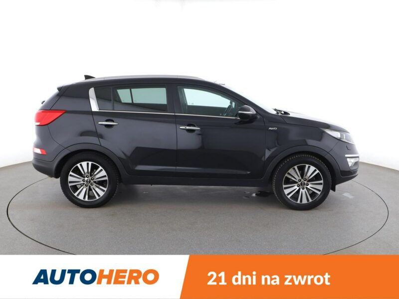 Kia Sportage Spirit automat 4x4 panorama grzane fotele przód+tył+kier. navi kamera III (2010-2015)