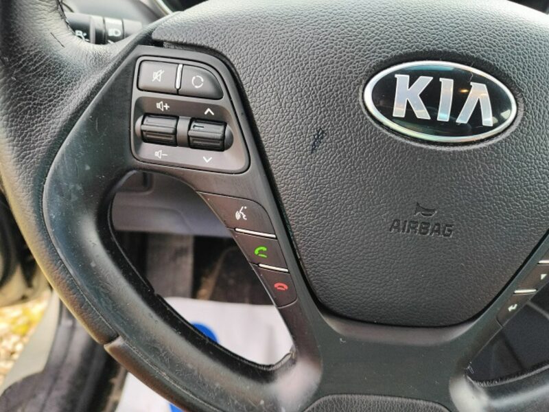 Kia Cee'd Kamera* Navi* 1,6* Super stan II (2012-)