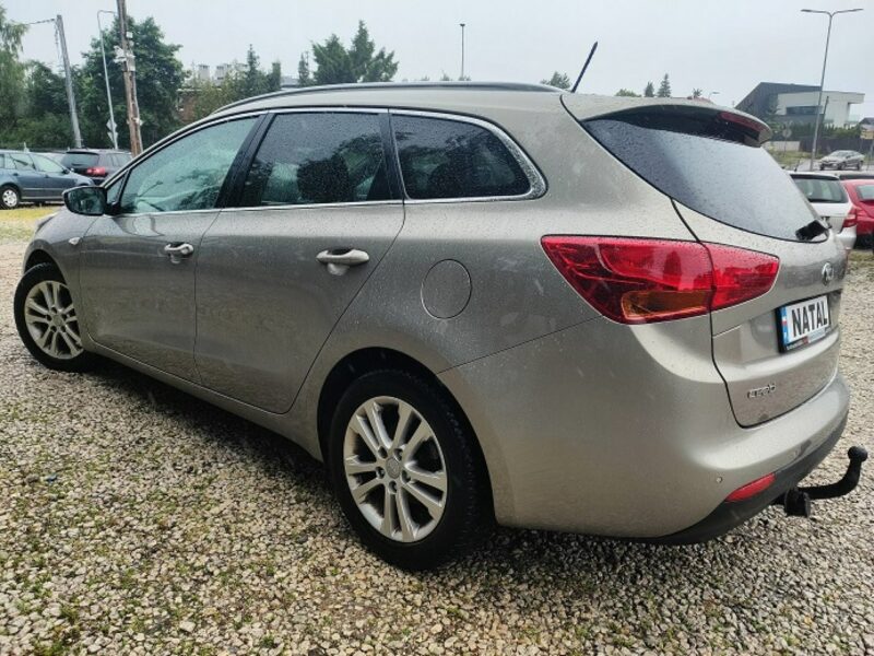 Kia Cee'd Kamera* Navi* 1,6* Super stan II (2012-)