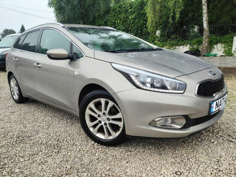 Kia Cee'd Kamera* Navi* 1,6* Super stan II (2012-)
