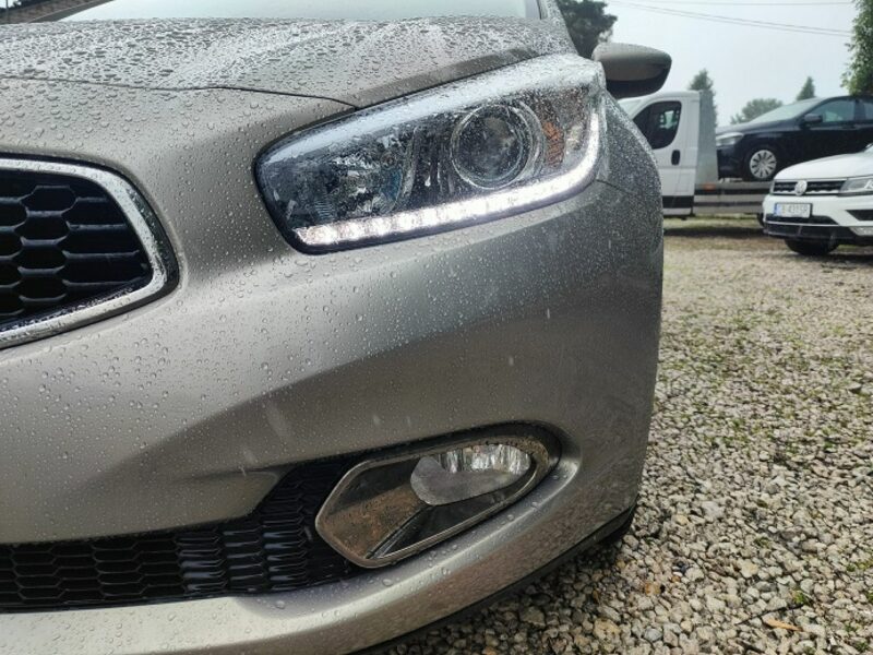 Kia Cee'd Kamera* Navi* 1,6* Super stan II (2012-)