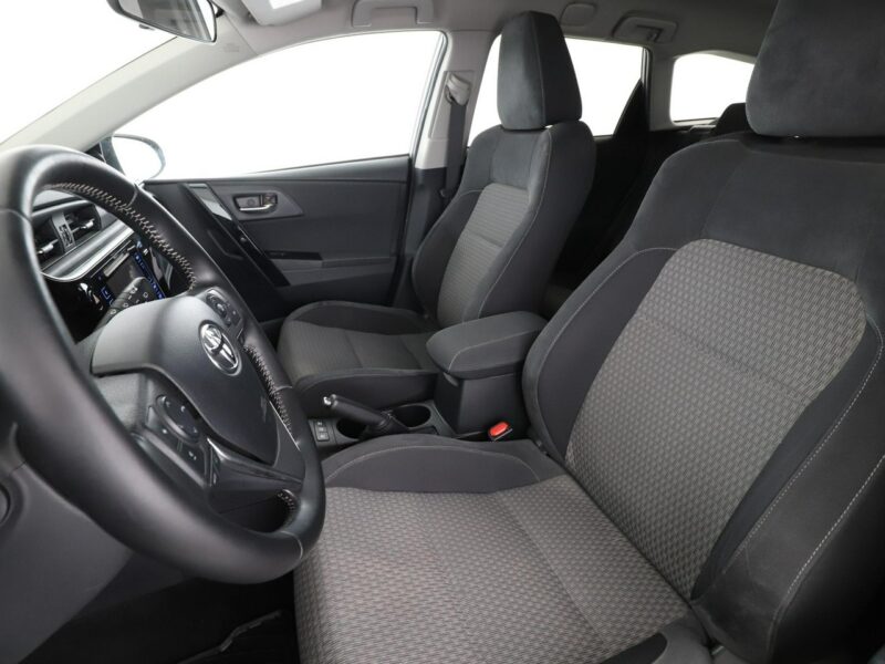Toyota Auris hybryda PDC-kamera klima-auto Bluetooth tempomat II (2012-)