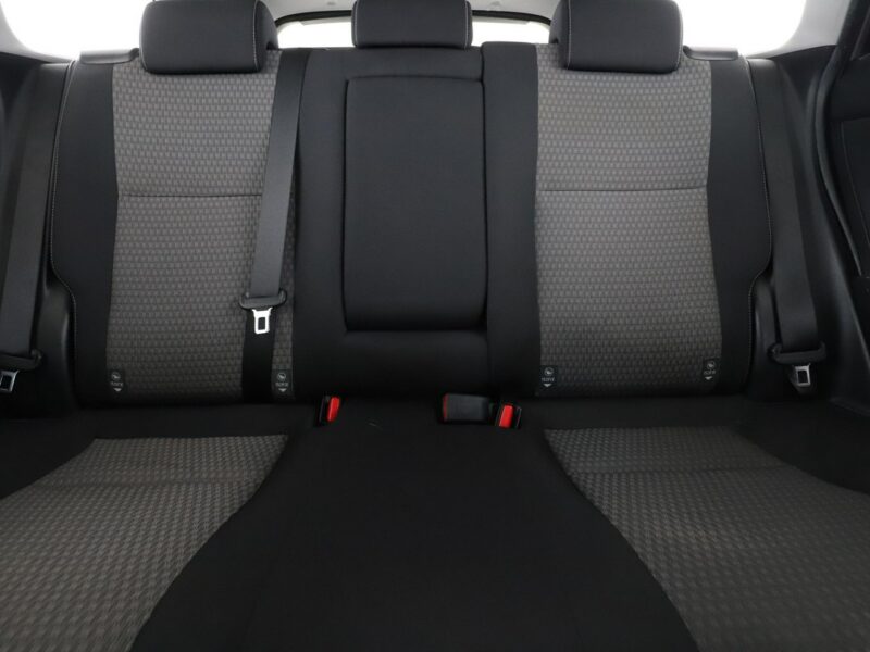 Toyota Auris hybryda PDC-kamera klima-auto Bluetooth tempomat II (2012-)