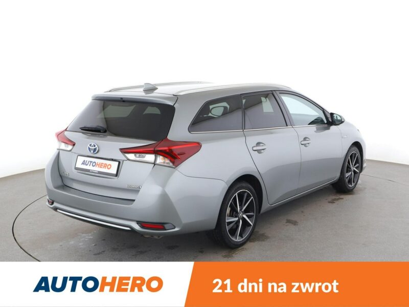 Toyota Auris hybryda PDC-kamera klima-auto Bluetooth tempomat II (2012-)