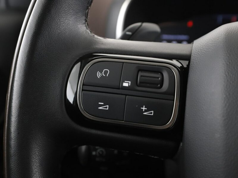 Citroen C5 Aircross Automat FULL LED PDC grzane fotele klima auto navi bluetooth hak